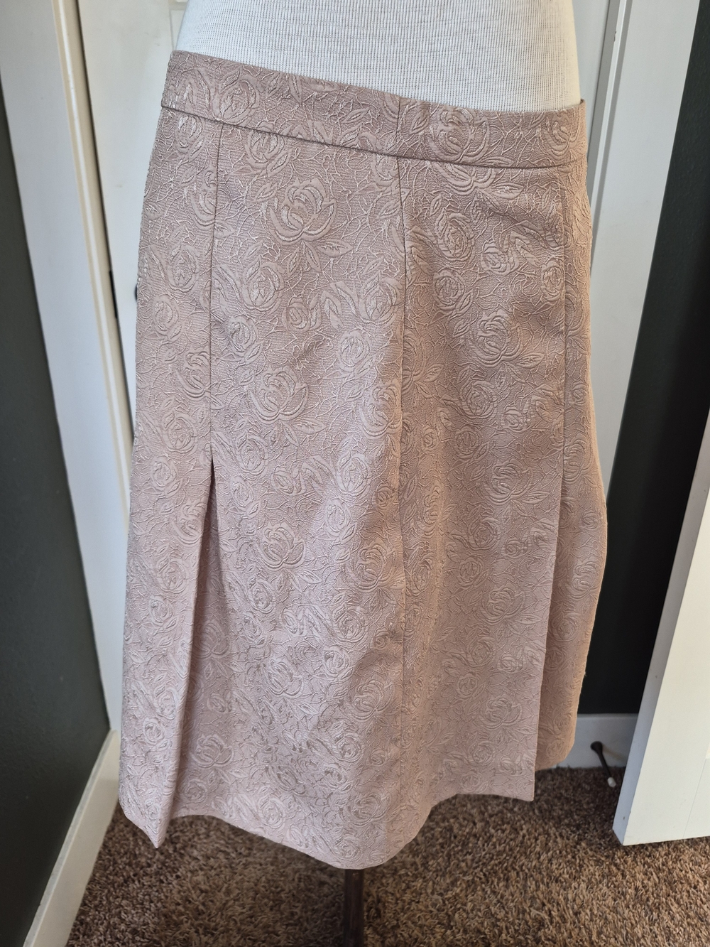 Classic Rose Jacquard A-Line Skirt - Blush Pink